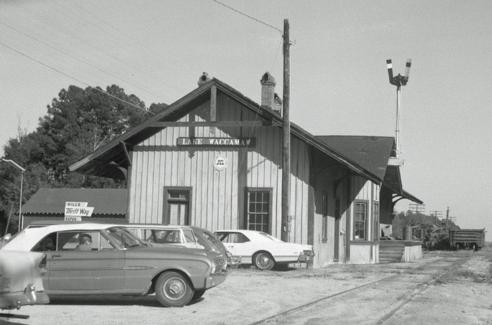 http://pwrr.org/nstation/sjpgs/Lake%20Waccamaw%2011%2007%2069.jpg